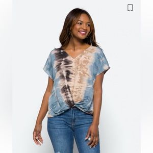 Allura Knot V-neck Short Sleeve Blouse